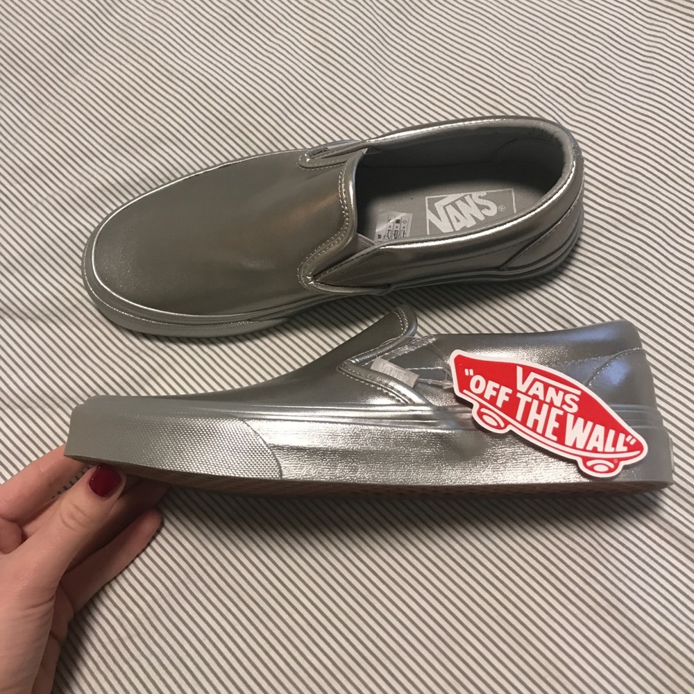 Vans classic slip-on metallic sidewall silver